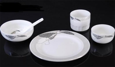 酒店餐具配送找东莞市蜜桃AV噜噜一区二区三区小说餐洁餐具蜜桃国产成人清洗有限水蜜桃成人网